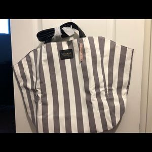 Victoria’s Secret Tote